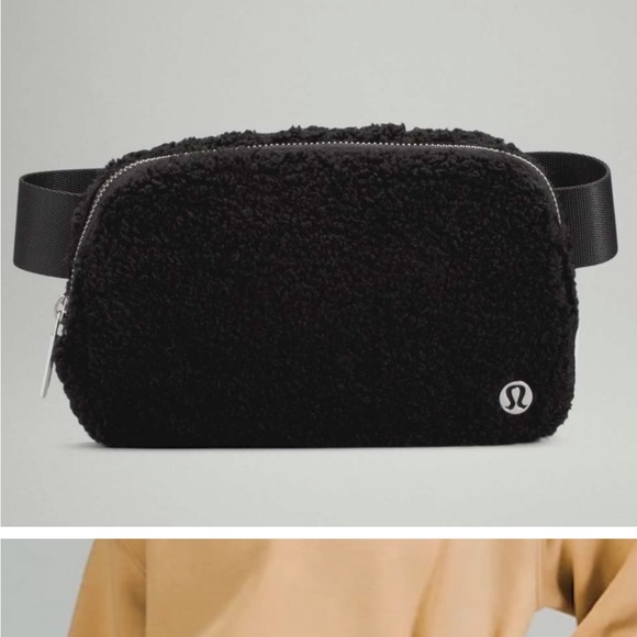 Lululemon everywhere fleece belt bag - Picture 2 of 5